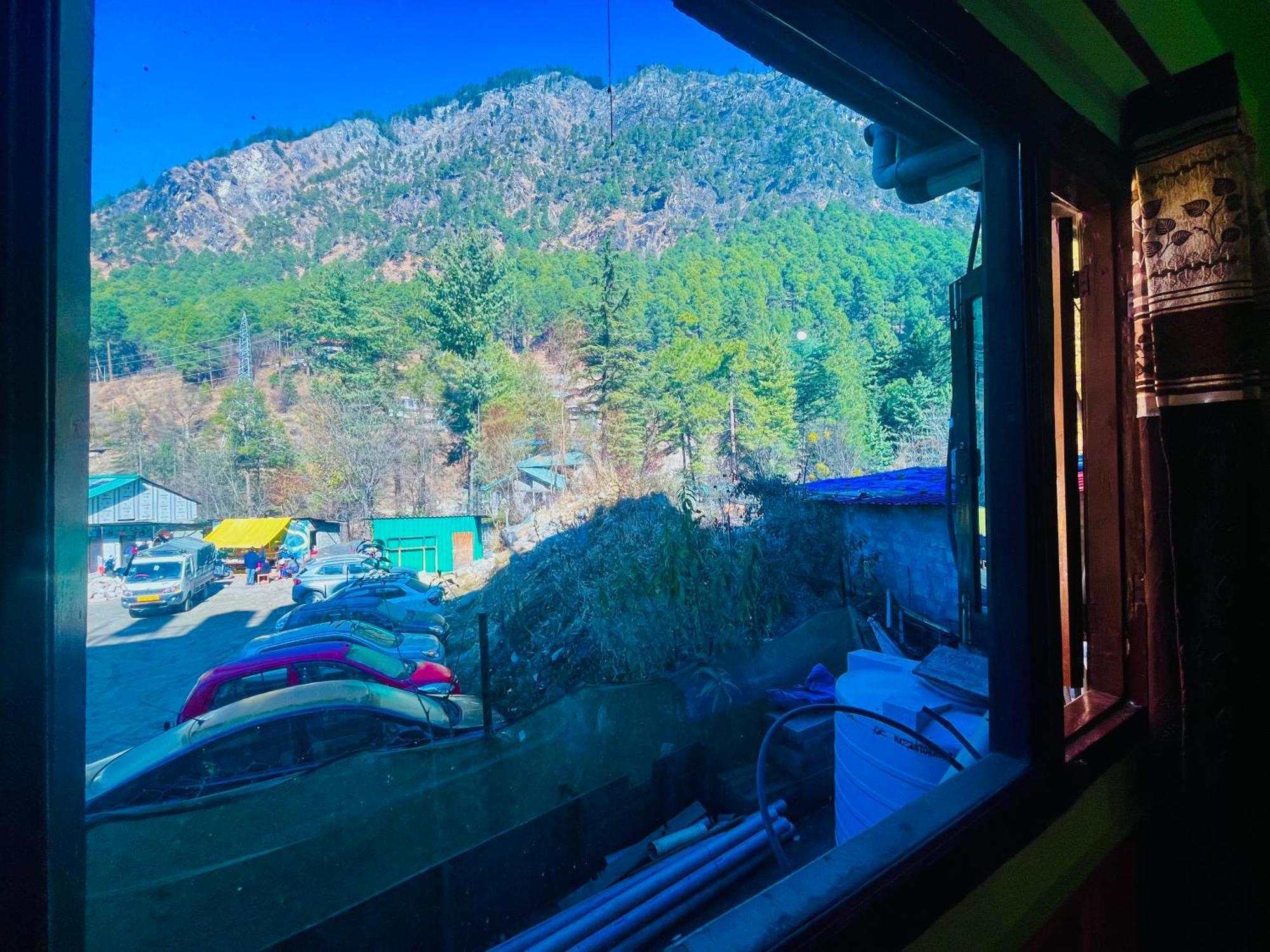 Hotel Brownie River View Kasol Bagian luar foto