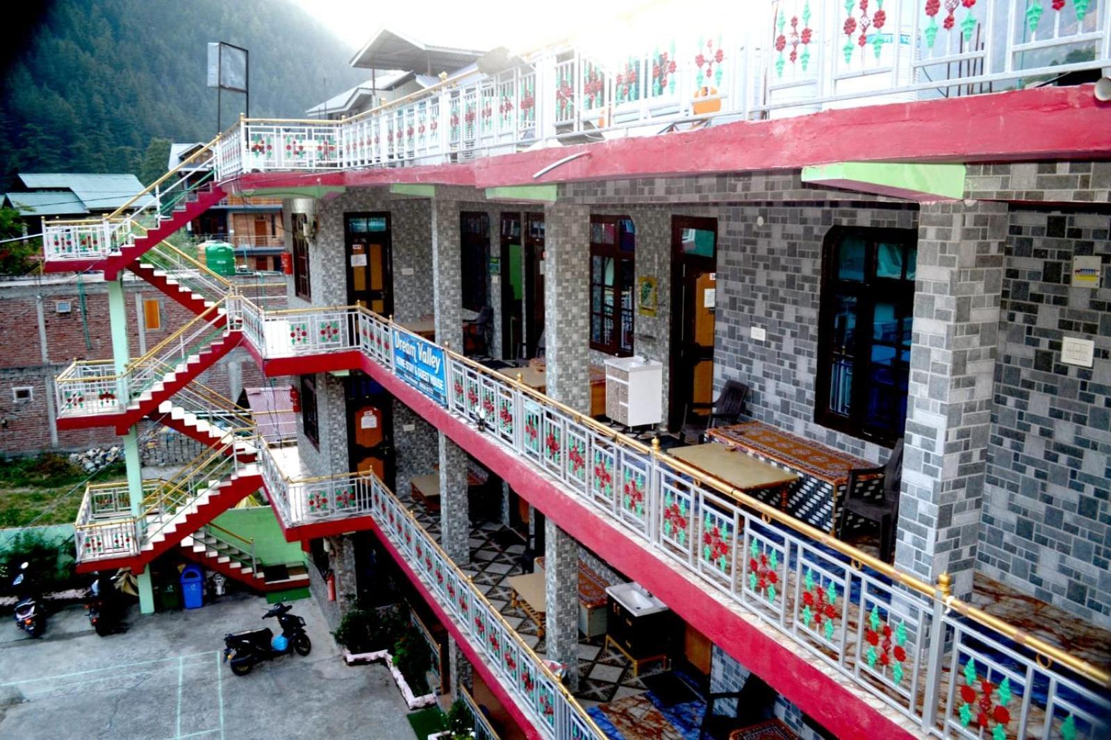Hotel Brownie River View Kasol Bagian luar foto